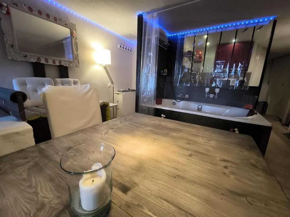 Love-Room Discret 40 M2 Bormes Les Mimosas Village Avec Terrasse Penzion Bormes-les-Mimosas