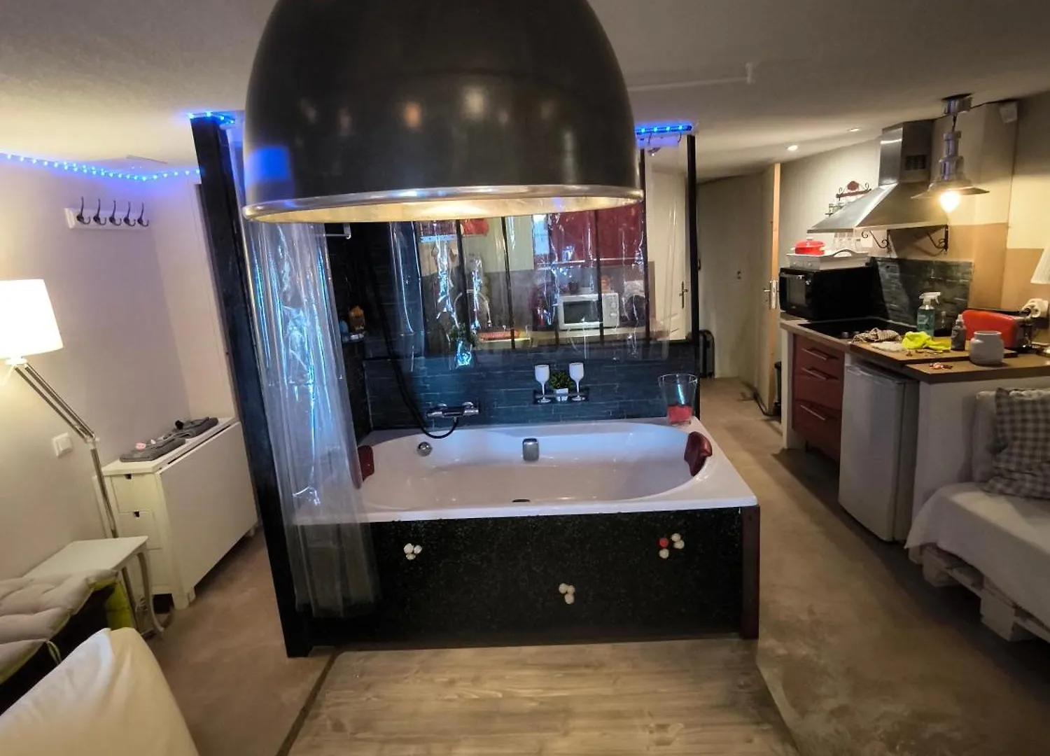 Penzion Love-Room Discret 40 M2 Bormes Les Mimosas Village Avec Terrasse